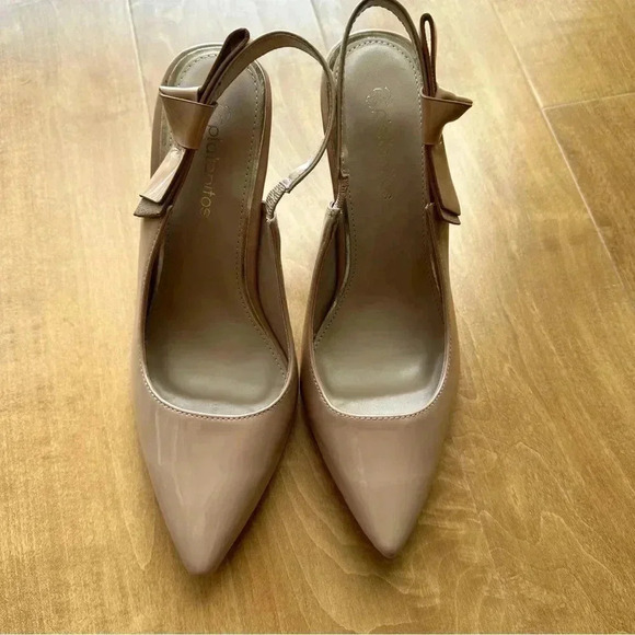 Platanitos Pointed Toe Patent Leather Heels with Bow, Nude, Size 38 (US 7) - Picture 2 of 10